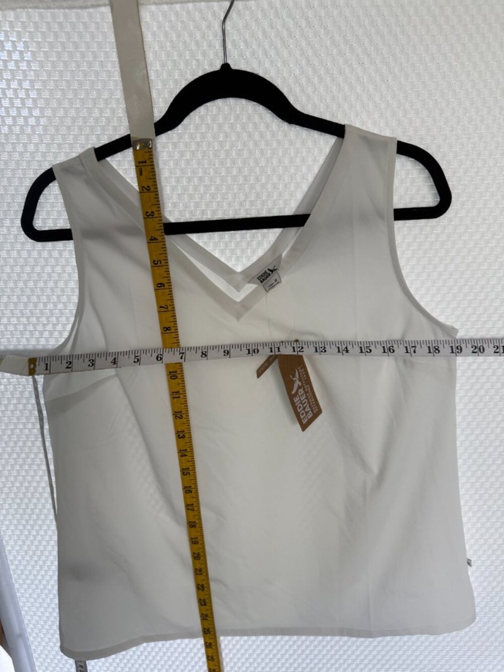 NWT EDDIE BAUER DEPARTURE V NECK TANK - Picture 3 of 4